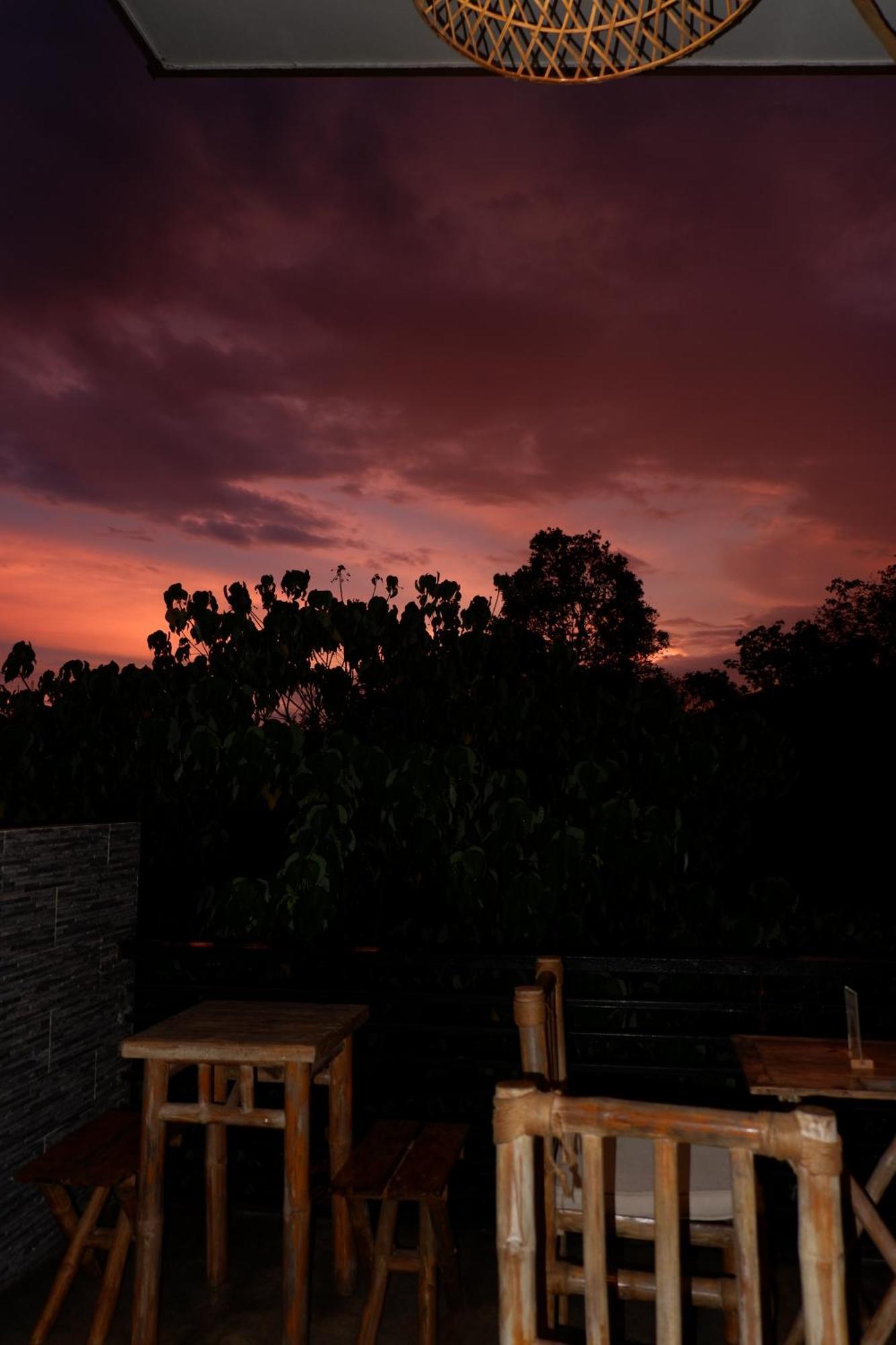 Vela Terraces Resort Coron
